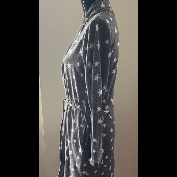 Dearfoams Grey Star Short Robe Size Medium - Picture 3 of 9